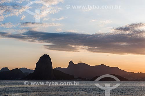  View of Sugar Loaf and Christ the Redeemer from Forte Barao do Rio Branco Beach - also known as Fora Beach  - Rio de Janeiro city - Rio de Janeiro state (RJ) - Brazil