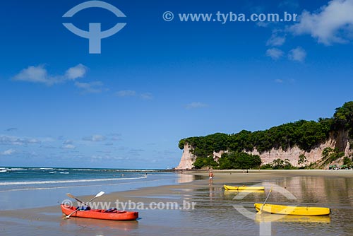  Canoes - Golfinhos bay waterfront  - Tibau do Sul city - Rio Grande do Norte state (RN) - Brazil