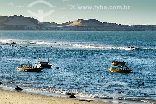  Trawler boats - Centro Beach waterfront  - Tibau do Sul city - Rio Grande do Norte state (RN) - Brazil