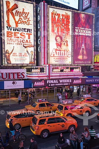  Taxis near of Broadways theaters  - New York city - New York - United States of America