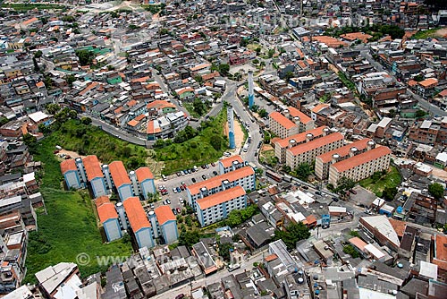  Aerial photo of houses and housing estate of Companhia de Desenvolvimento Habitacional e Urbano (Company of Housing Development and Urban) - CDHU  - Osasco city - Sao Paulo state (SP) - Brazil