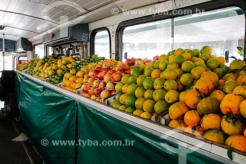  Varejao Volante - Bus used as an itinerant street fair  - Rio de Janeiro city - Rio de Janeiro state (RJ) - Brazil