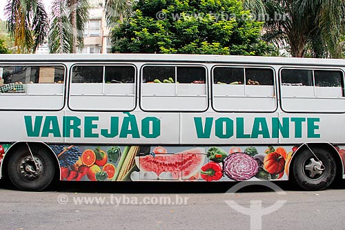  Varejao Volante - Bus used as an itinerant street fair  - Rio de Janeiro city - Rio de Janeiro state (RJ) - Brazil