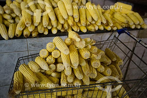  Detail of corns to sale - Carlos de Pina Municipal Market  - Anapolis city - Goias state (GO) - Brazil