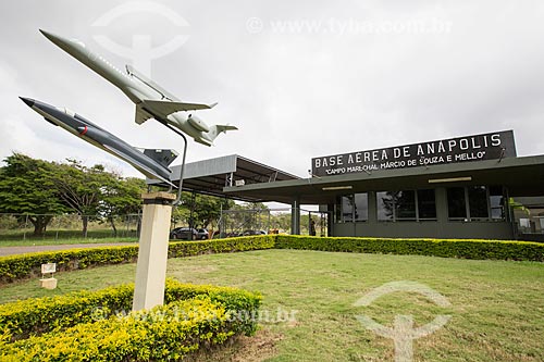  Miniatures of surveillance aircraft R-99A and fighter aircraft F-5 - entrance of Anapolis Air Force Base (BAAN)  - Anapolis city - Goias state (GO) - Brazil