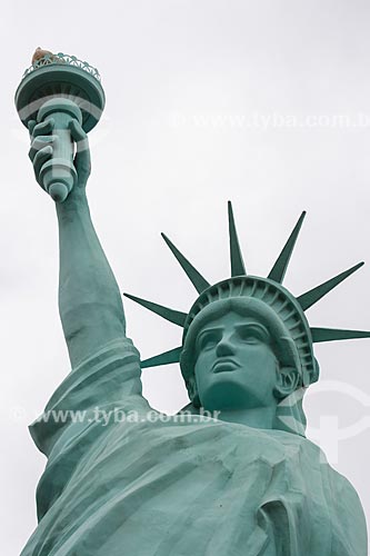  Replica of Statue of Liberty opposite of Havan department store  - Anapolis city - Goias state (GO) - Brazil