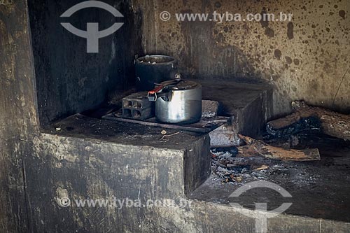  Wood stove - farm of Palmeirinha district  - Unai city - Minas Gerais state (MG) - Brazil