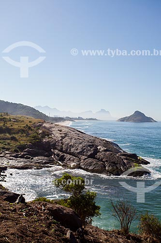  Macumba beach and Pontal Stone seen from Mirante of Roncador  - Rio de Janeiro city - Rio de Janeiro state (RJ) - Brazil