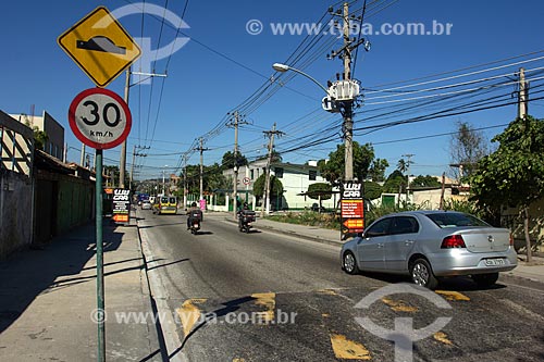  Speed bumps - Campo Formoso street  - Rio de Janeiro city - Rio de Janeiro state (RJ) - Brazil