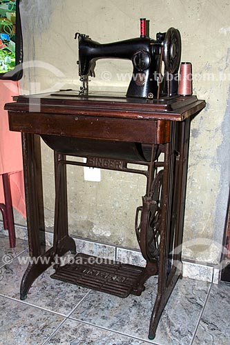  Old sewing machine powered by treadle  - Rio de Janeiro city - Rio de Janeiro state (RJ) - Brazil
