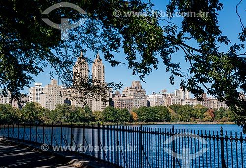  View of Jacqueline Kennedy Onassis Reservoir of Central Park  - New York city - New York - United States of America