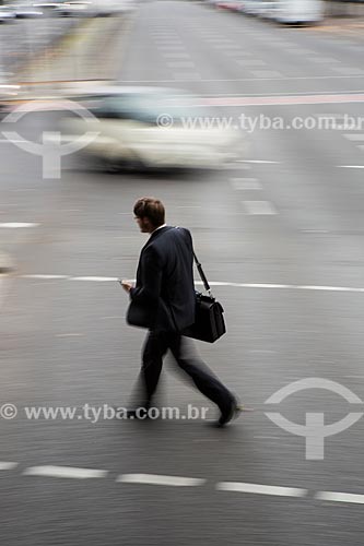  Man crossing the street  - Berlin city - Berlin state - Germany