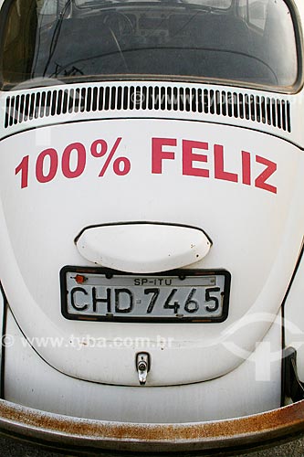  Beetle with sticker that says: 100% Happy  - Itu city - Sao Paulo state (SP) - Brazil