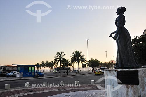  Princesa Isabel Statue (2003) - Princesa Isabel Avenue corner of Atlantica Avenue  - Rio de Janeiro city - Rio de Janeiro state (RJ) - Brazil