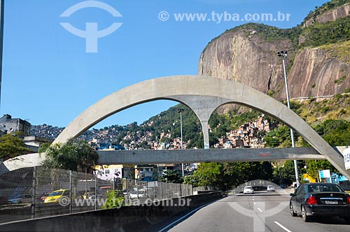  Rocinha Footbridge over the Lagoa-Barra Highway  - Rio de Janeiro city - Rio de Janeiro state (RJ) - Brazil