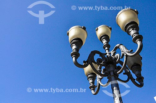  Detail of lamppost - Paris Square  - Rio de Janeiro city - Rio de Janeiro state (RJ) - Brazil