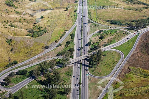  Aerial photo of the Viaduct Engineer Oscar Brito - highway clover between the Brasil Avenue and BR-465 highway  - Rio de Janeiro city - Rio de Janeiro state (RJ) - Brazil