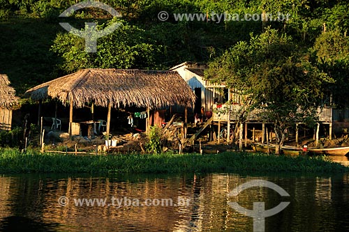  Riparian community on the banks of Amazonas River  - Parintins city - Amazonas state (AM) - Brazil