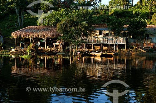  Riparian community on the banks of Amazonas River  - Parintins city - Amazonas state (AM) - Brazil