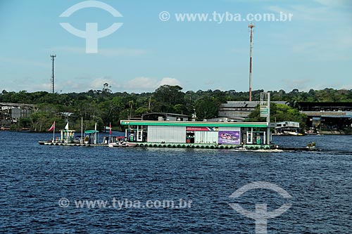 Floating gas station - Negro River  - Manaus city - Amazonas state (AM) - Brazil