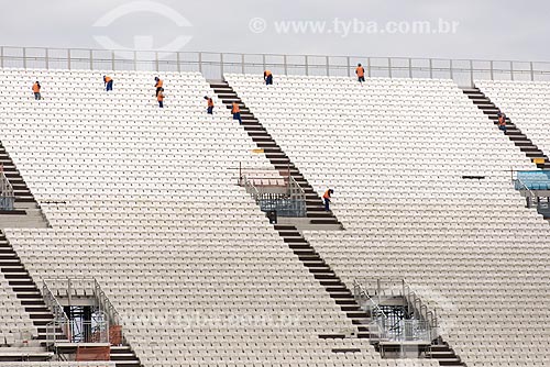  Labourers installing temporary bleachers - Corinthians Arena  - Sao Paulo city - Sao Paulo state (SP) - Brazil