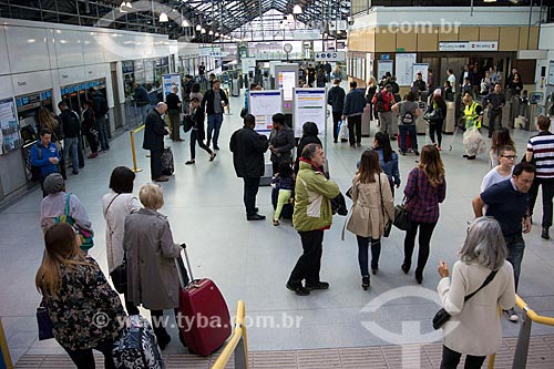  Passengers - Earls Court Station of subway  - London - Greater London - England