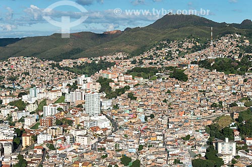  Aerial photo of Serra Slum with buildings and Curral Mountain Range in the background  - Belo Horizonte city - Minas Gerais state (MG) - Brazil