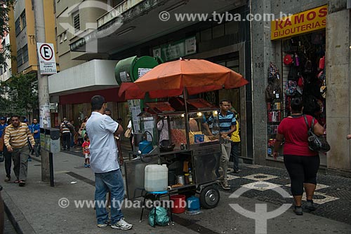  Popcorn seller - Belo Horizonte city center neighborhood  - Belo Horizonte city - Minas Gerais state (MG) - Brazil