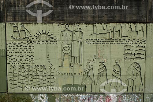  Mural to Loureiro da Silva (1970) - Conde de Porto Alegre Square  - Porto Alegre city - Rio Grande do Sul state (RS) - Brazil