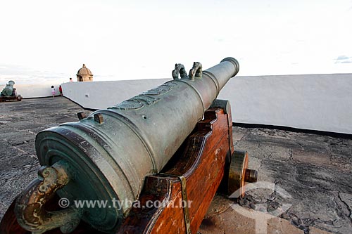  Detail of the cannon - Santo Antonio da Barra Fort (1702)  - Salvador city - Bahia state (BA) - Brazil