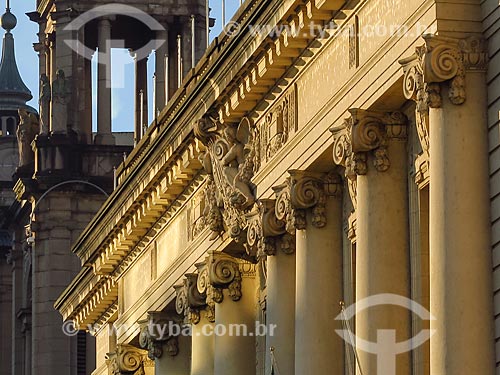  Detail of the Piratini Palace facade (1921) - headquarters of the State Government - with the Metropolitan Cathedral of Porto Alegre in the background  - Porto Alegre city - Rio Grande do Sul state (RS) - Brazil