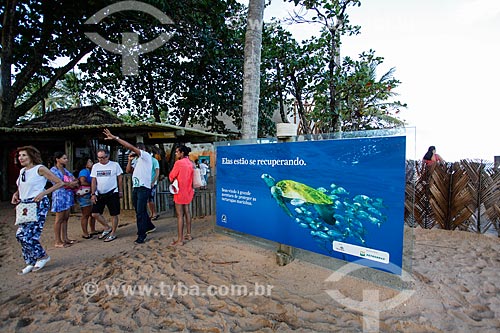  Tourists visiting the TAMAR Project  - Mata de Sao Joao city - Bahia state (BA) - Brazil