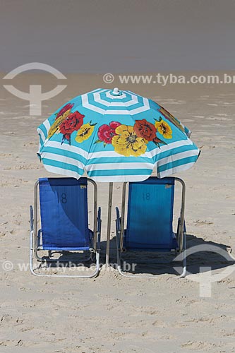  Beach chairs with sun umbrella - Ipanema Beach  - Rio de Janeiro city - Rio de Janeiro state (RJ) - Brazil