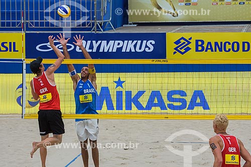  Block of player Marcus during the Rio Open - Beach Volleyball Circuit stage - test event to Olympic Games - Rio 2016 - Copacabana Beach  - Rio de Janeiro city - Rio de Janeiro state (RJ) - Brazil
