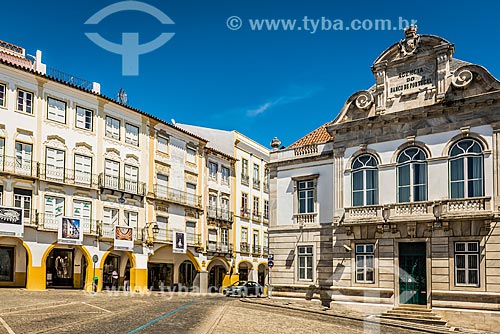  View of Giraldo Square with Portugal Bank branch  to the right  - Evora municipality - Evora district - Portugal
