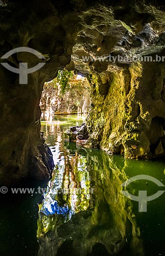  Inside of Gruta do Labirinto (Labyrinthic Grotto) - Quinta da Regaleira  - Sintra municipality - Lisbon district - Portugal