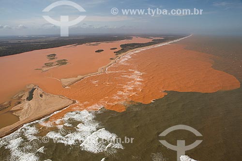  Aerial photo of the mud coming to sea by Doce River after dam rupture of the Samarco company mining rejects in Mariana city (MG)  - Linhares city - Espirito Santo state (ES) - Brazil