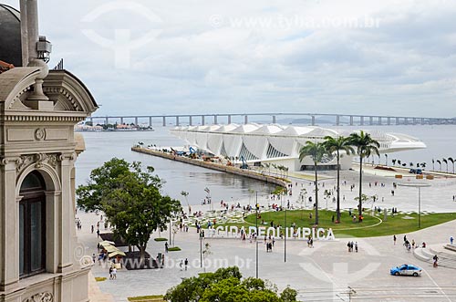  View of Mua Square and the Amanha Museum (Museum of Tomorrow) from Art Museum of Rio (MAR)  - Rio de Janeiro city - Rio de Janeiro state (RJ) - Brazil