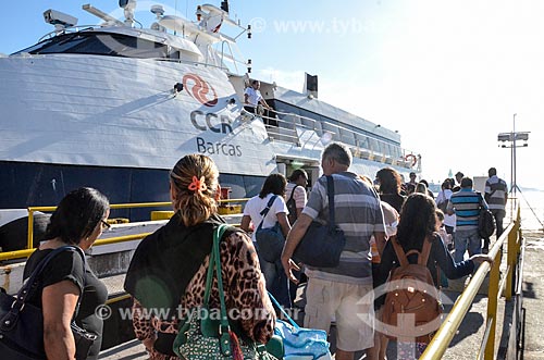  Passengers boarding to Paqueta Island - Station Waterway Praca XV  - Rio de Janeiro city - Rio de Janeiro state (RJ) - Brazil