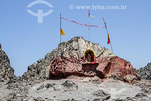  Grotto with religious image - Playa los Verdes (Los Verdes Beach)  - Iquique city - Iquique Province - Chile