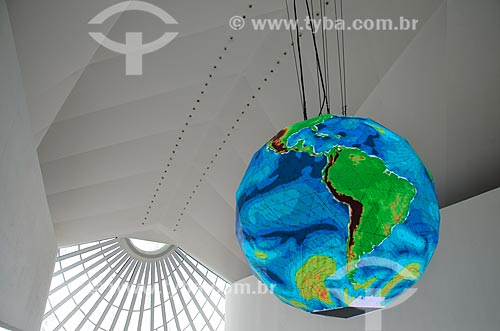  Detail of the giant globe showing - in real time - the sea and climate currents of the Earth - entrance hall of the Amanha Museum (Museum of Tomorrow)  - Rio de Janeiro city - Rio de Janeiro state (RJ) - Brazil