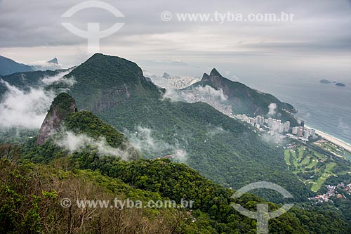  View of Sao Conrado neighborhood and Morro Dois Irmaos (Two Brothers Mountain) from trail to Pedra Bonita (Bonita Stone) - Tijuca National Park  - Rio de Janeiro city - Rio de Janeiro state (RJ) - Brazil