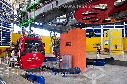  Boarding - Bonsucesso Station of Alemao Cable Car - operated by SuperVia  - Rio de Janeiro city - Rio de Janeiro state (RJ) - Brazil