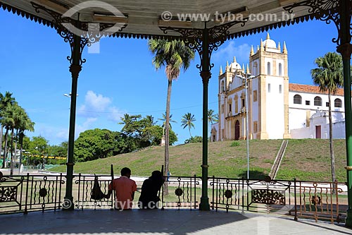  Bandstand - Carmo Square with Nossa Senhora do Carmo Convent and Church - also known as the Santo Antonio do Carmo Convent and Church (XVI century) - in the background  - Olinda city - Pernambuco state (PE) - Brazil