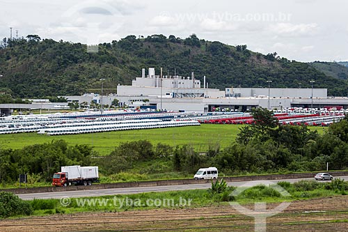  Snippet of KM 773 of BR-040 highway with the automaker yard of Mercedes-Benz in the background  - Juiz de Fora city - Minas Gerais state (MG) - Brazil