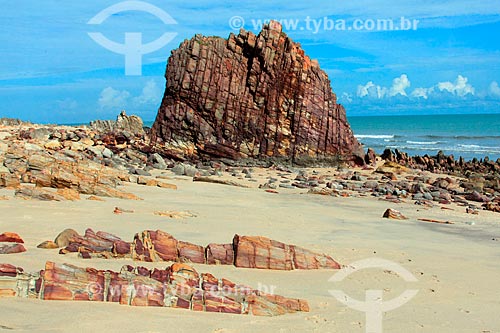  Rock formation known as Serrote (Hand saw) - Jericoacoara Beach  - Jijoca de Jericoacoara city - Ceara state (CE) - Brazil