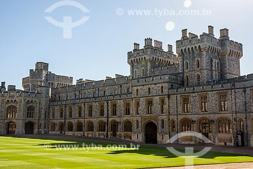  Windsor Castle (XI century) - official residence of the British royal family in Windsor city  - Windsor city - Berkshire ceremonial counties - England
