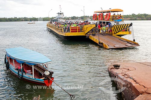  Ferry crossing of Paracauari River between the cities of Salvaterra and Soure - Marajo Island  - Soure city - Para state (PA) - Brazil