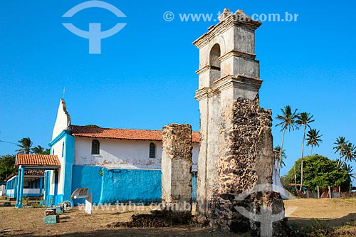  Ruins of the old temple with the Nossa Senhora do Rosario Church in the background  - Salvaterra city - Para state (PA) - Brazil