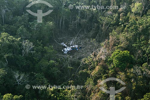  Helicopter of the Core Operations and Air Transport - NOTAer/Military Police carrying fire fighters during fire in the Biological Reserve of Sooretama  - Sooretama city - Espirito Santo state (ES) - Brazil
